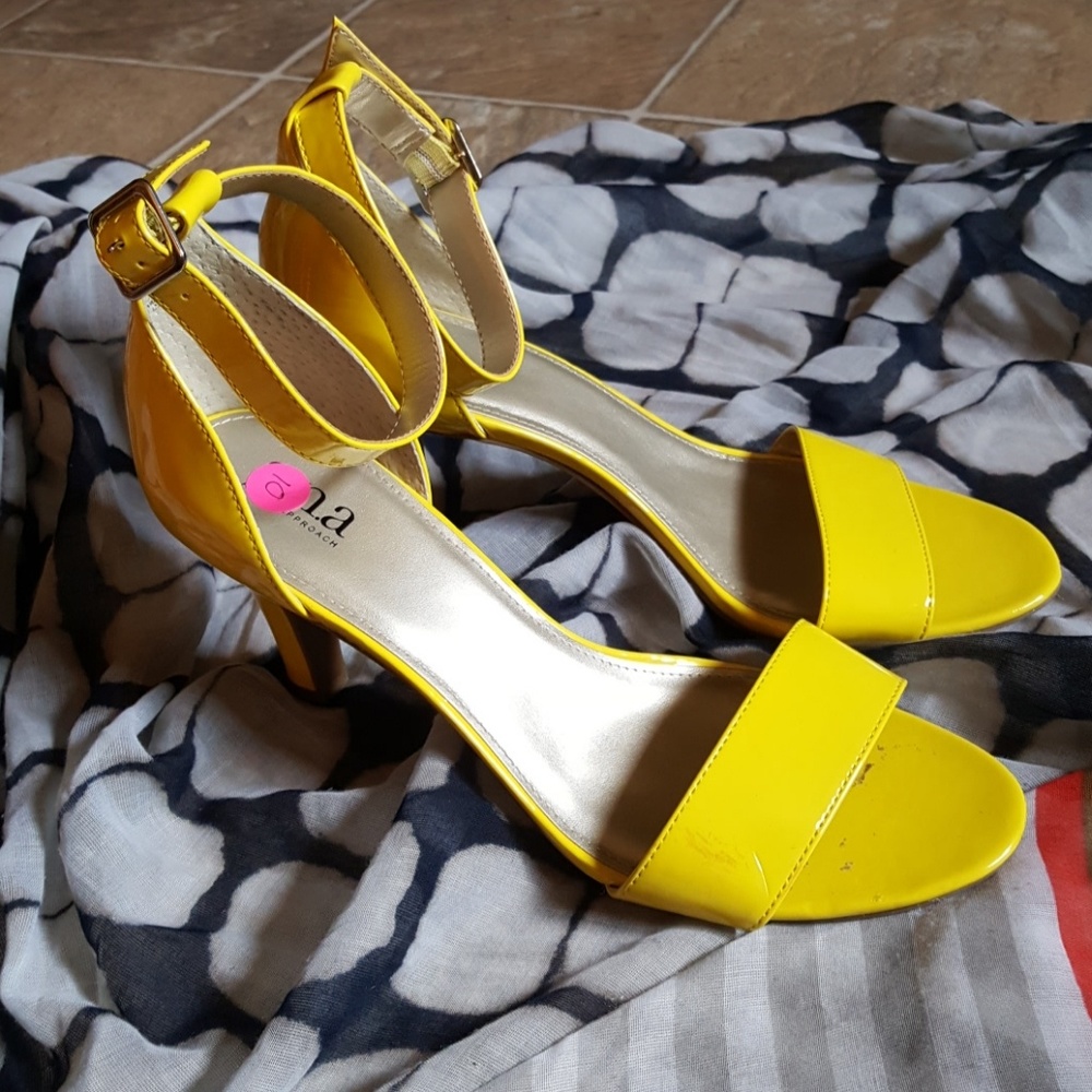 A.N.A. Yellow Shoes.